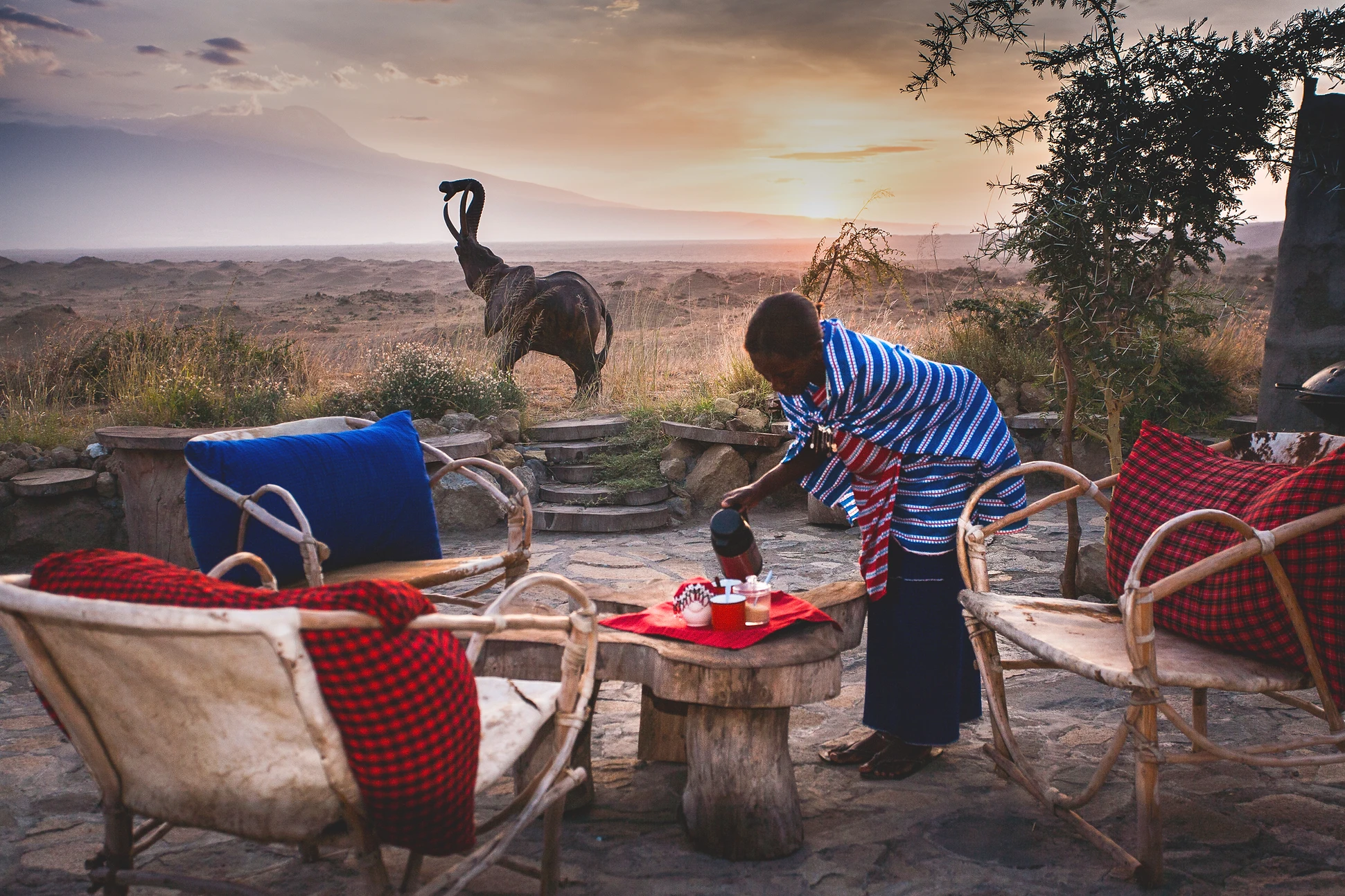 Decorative elements of Africa Amini Life Lodge